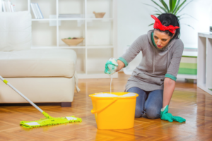 Je parket reinigen met zeep of reinigingsmiddel?